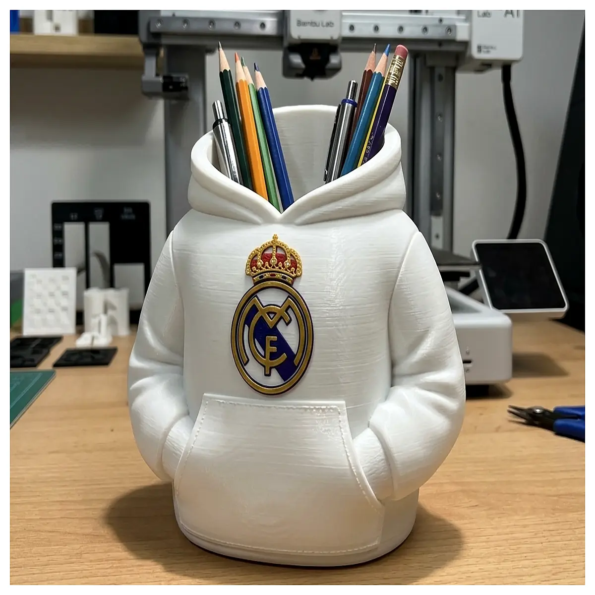 real madrid sweatshirt pen holder desk organizer gift office supplies