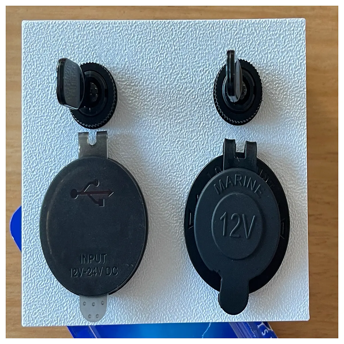 double wall socket with switch cutout for power strip installation