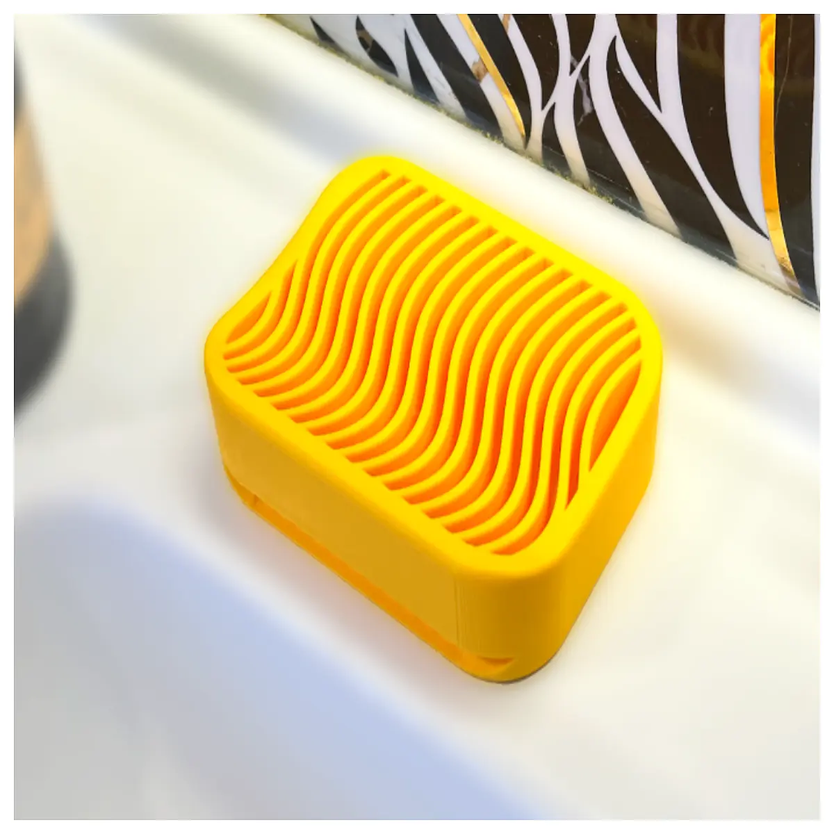 wavy soap dish with drainage holes non slip bathroom organizer for bar soap
