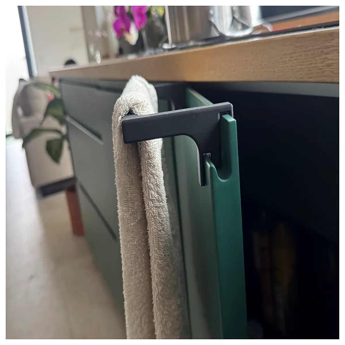 wall mounted hand towel holder with finger groove non slip bathroom hook for paper towels