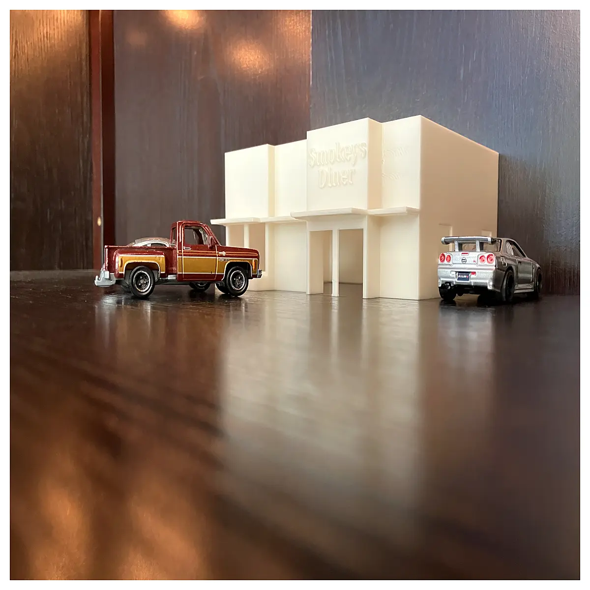 miniature restaurant diorama tiny house with furniture collectible dollhouse case for desk decor