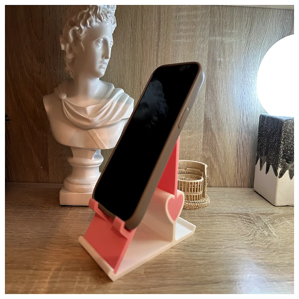 shaped phone holder for desk cute aesthetic mobile phone dock organizer for bedroom nightstand