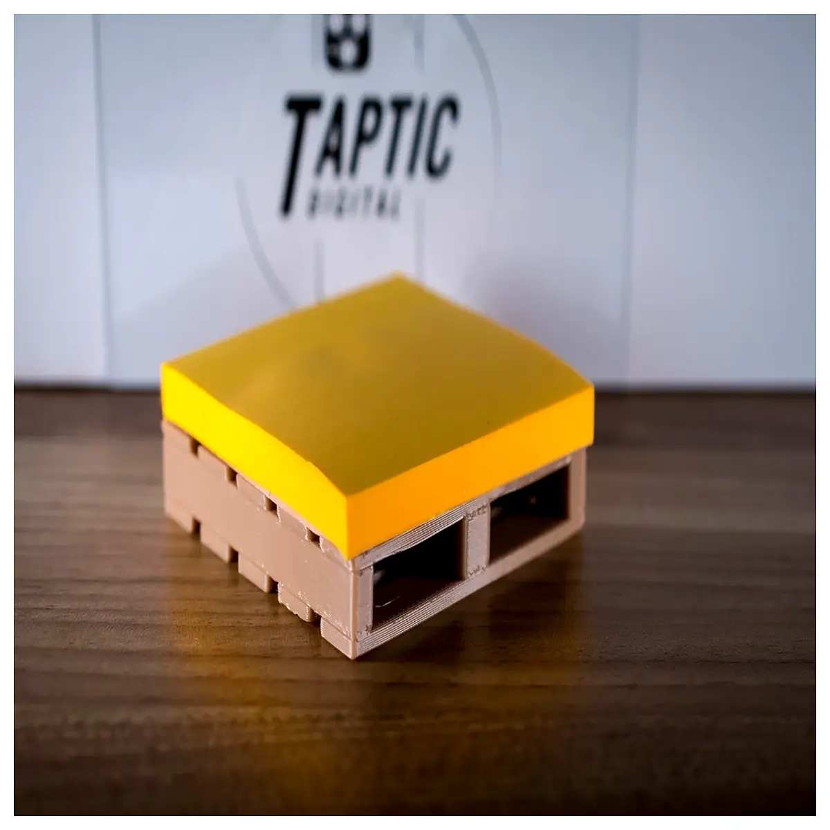 desktop memo holder organizer paper clip tray sticky note dispenser office supplies desk accessory