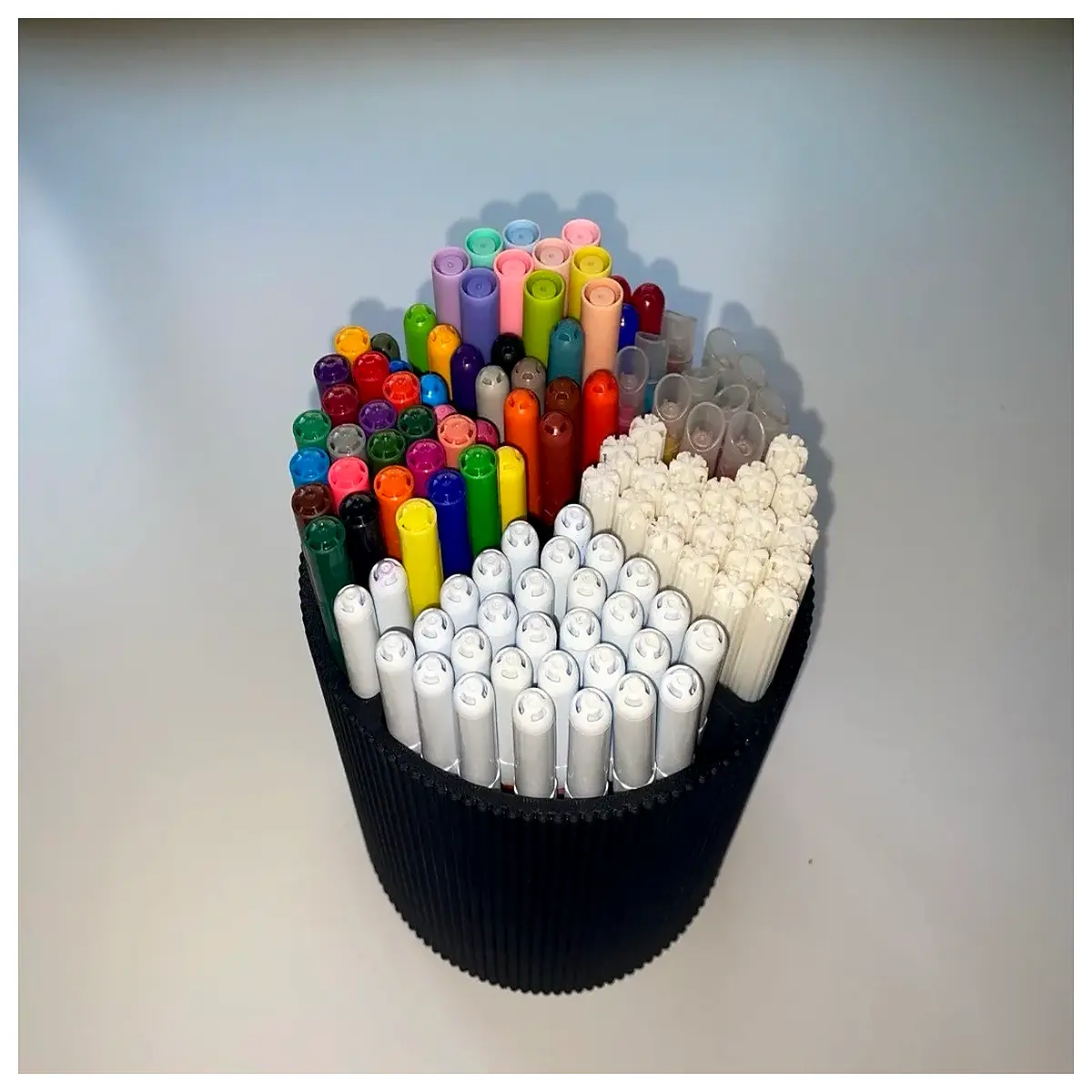 metal pen holder desk organizer modern minimalist office supplies storage container for writing utensils and makeup brushes