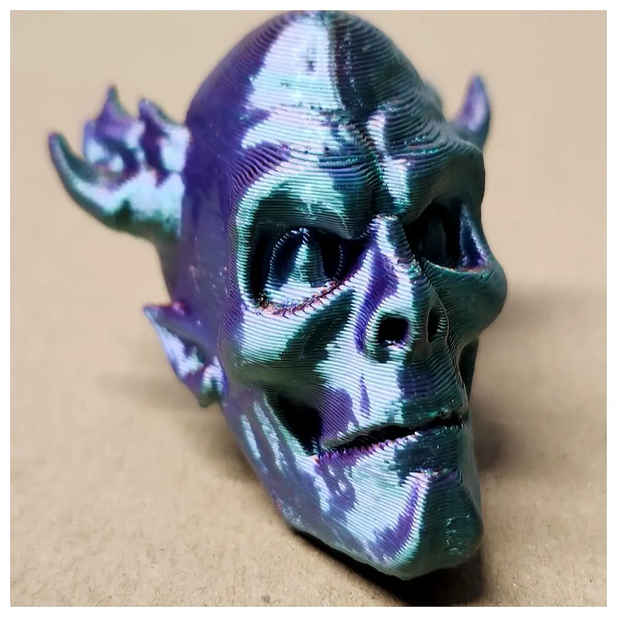 horror skull prop decoration party centerpiece spooky halloween decor demon skull