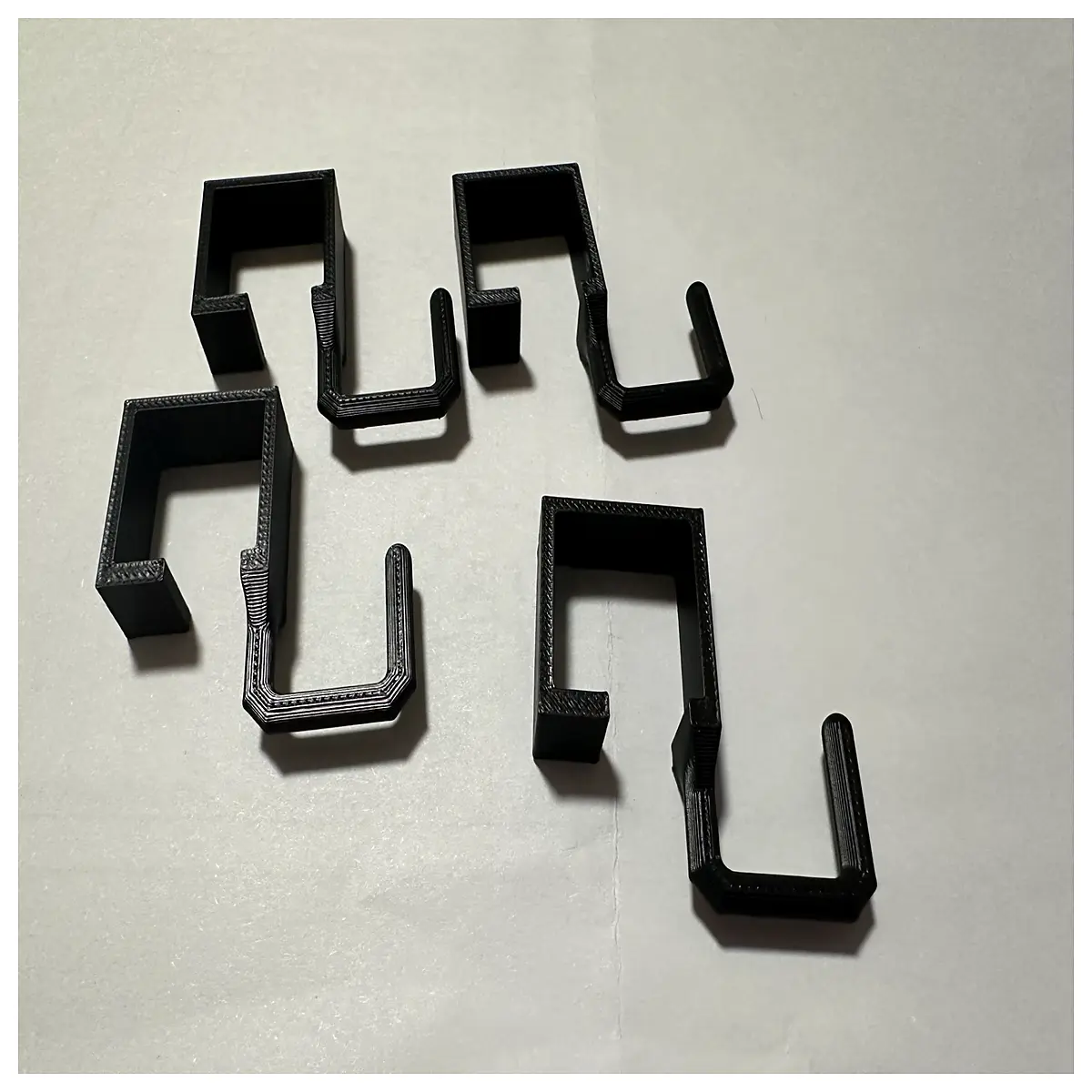 desk hook organizer wall mounted office cubicle storage for bags keys headphones cable management duty
