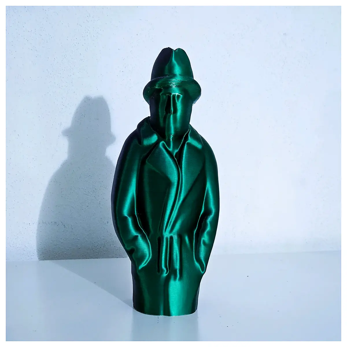 abstract detective figurine noir art decor minimalist mystery man statue for shelf home office decoration