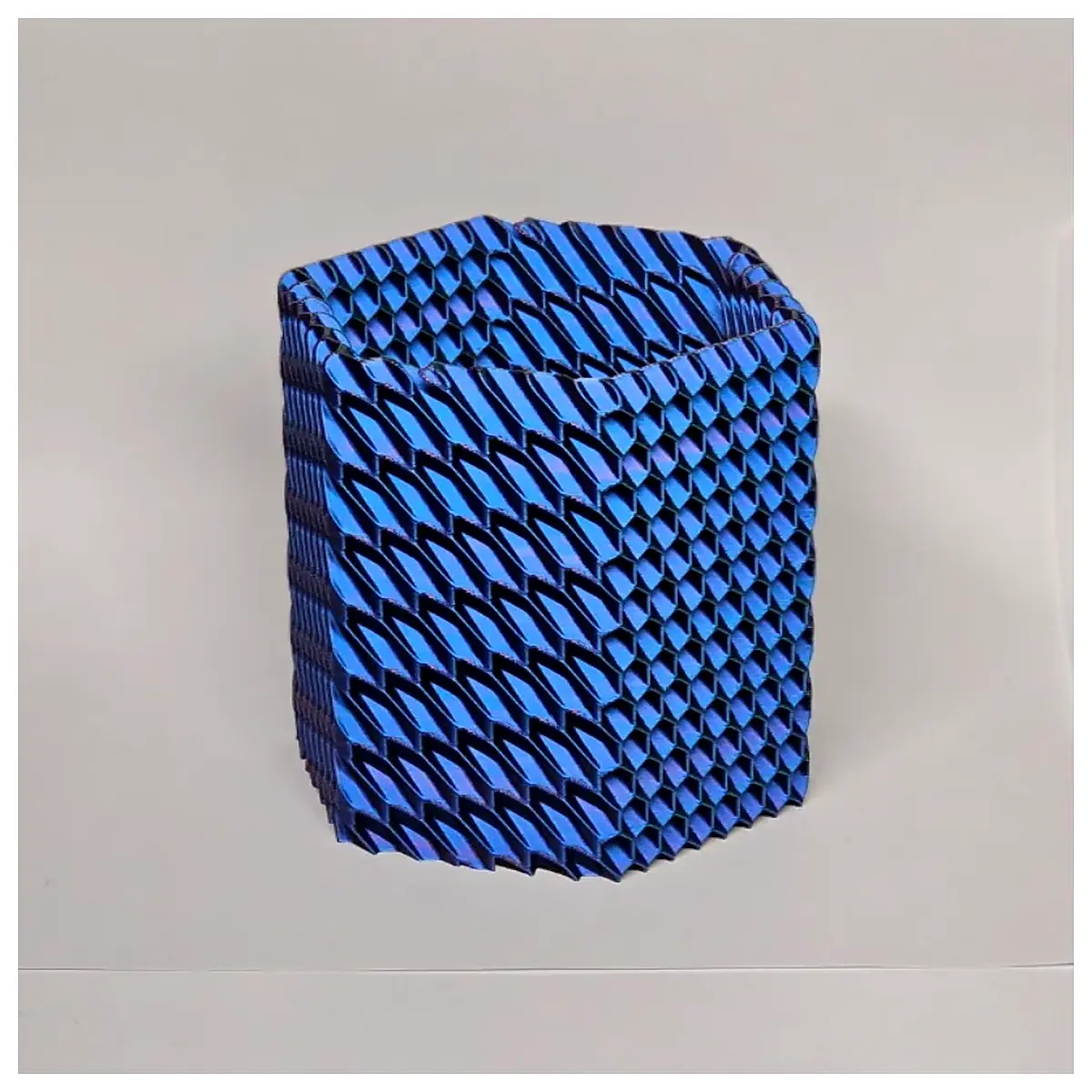 hexagonal pencil holder desk organizer metal geometric pen cup storage container office supplies