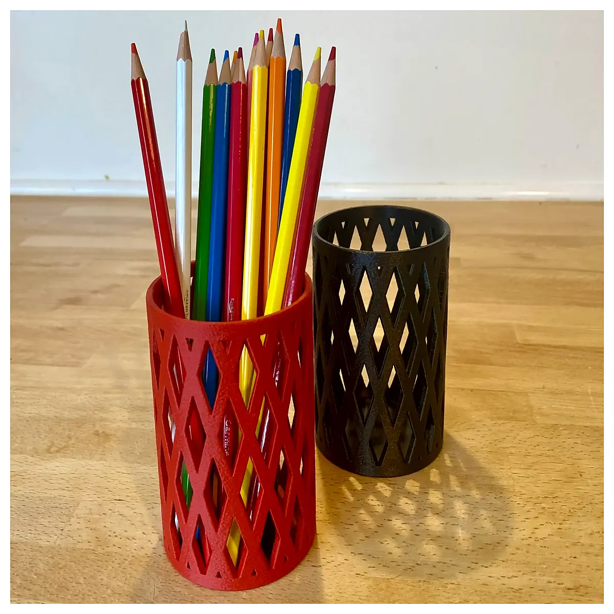 mesh desk organizer with pen holder grid storage for office supplies stationery cup