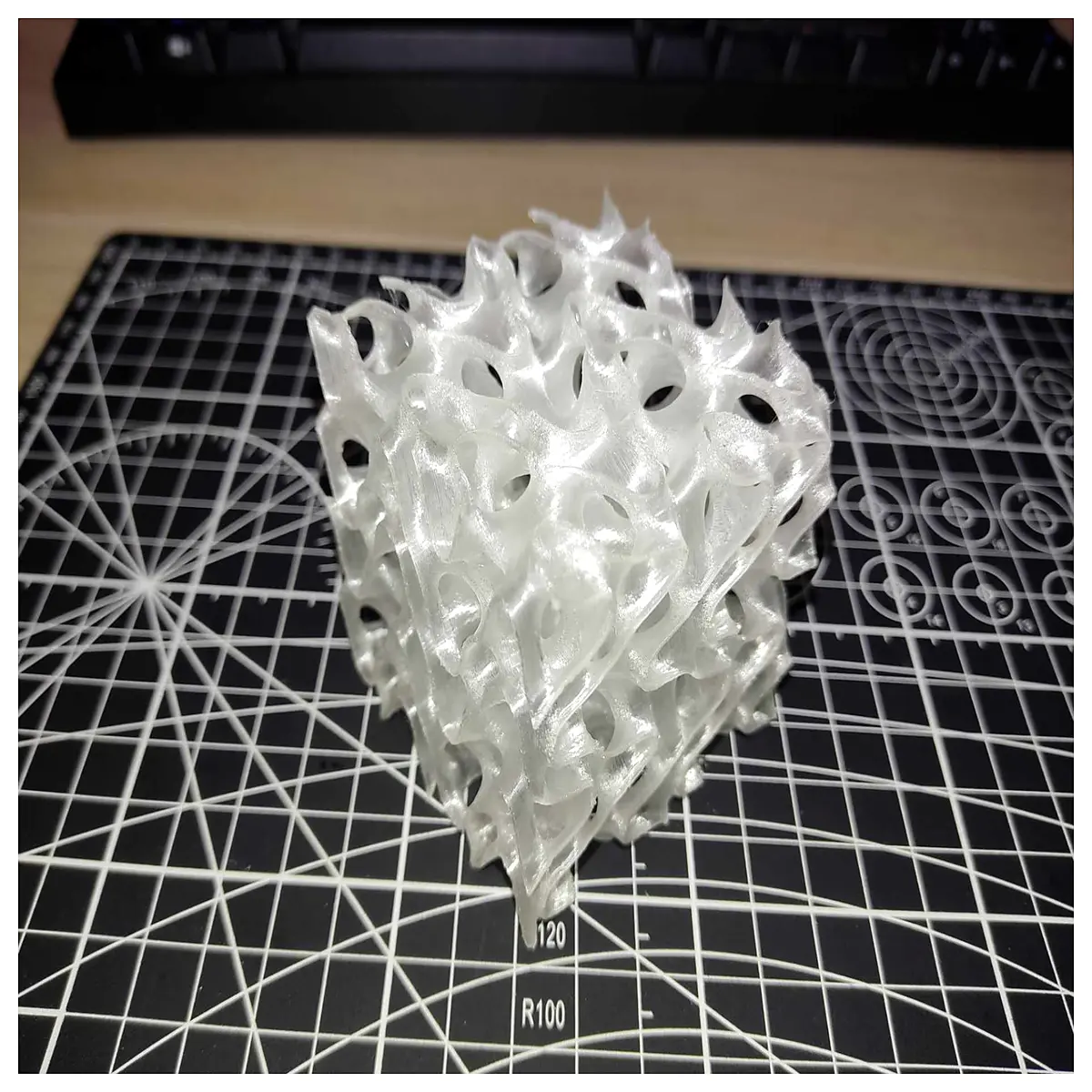 printed cubic lattice structure infill lightweight design for engineering prototyping and architectural making materials