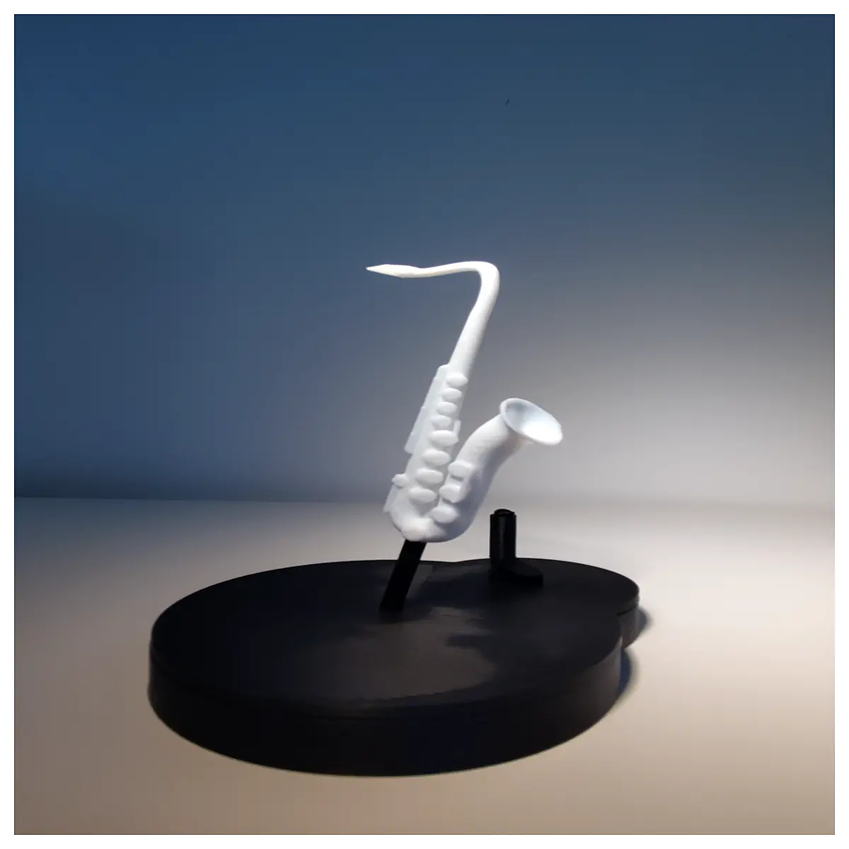 saxophone kinetic sculpture modern art home decor jazz music gift metal statue living room office desk ornament musical instrument design