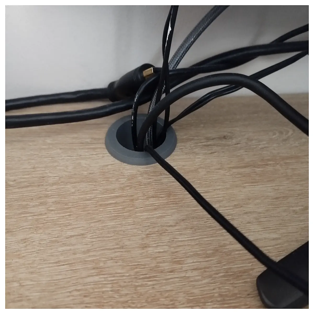 35mm cable management sleeve for desk wire organizer trunking power cord cover under desk cable raceway desktop wire holder office cable grommet prote