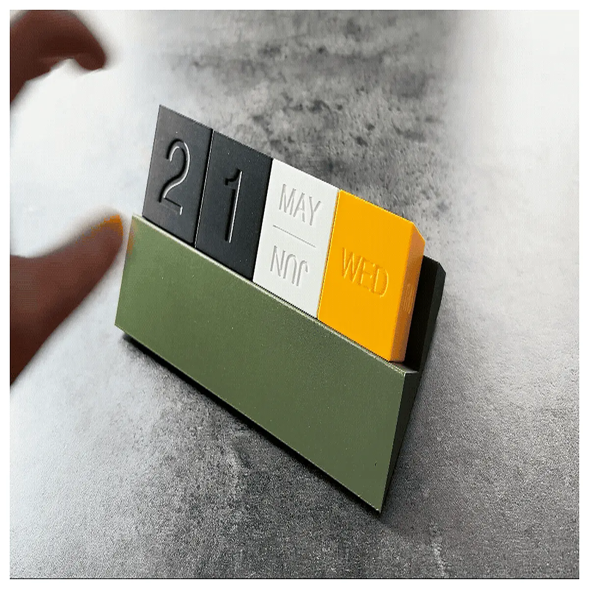 desktop wooden perpetual calendar 4 block design office desk organizer vintage style date stationery men