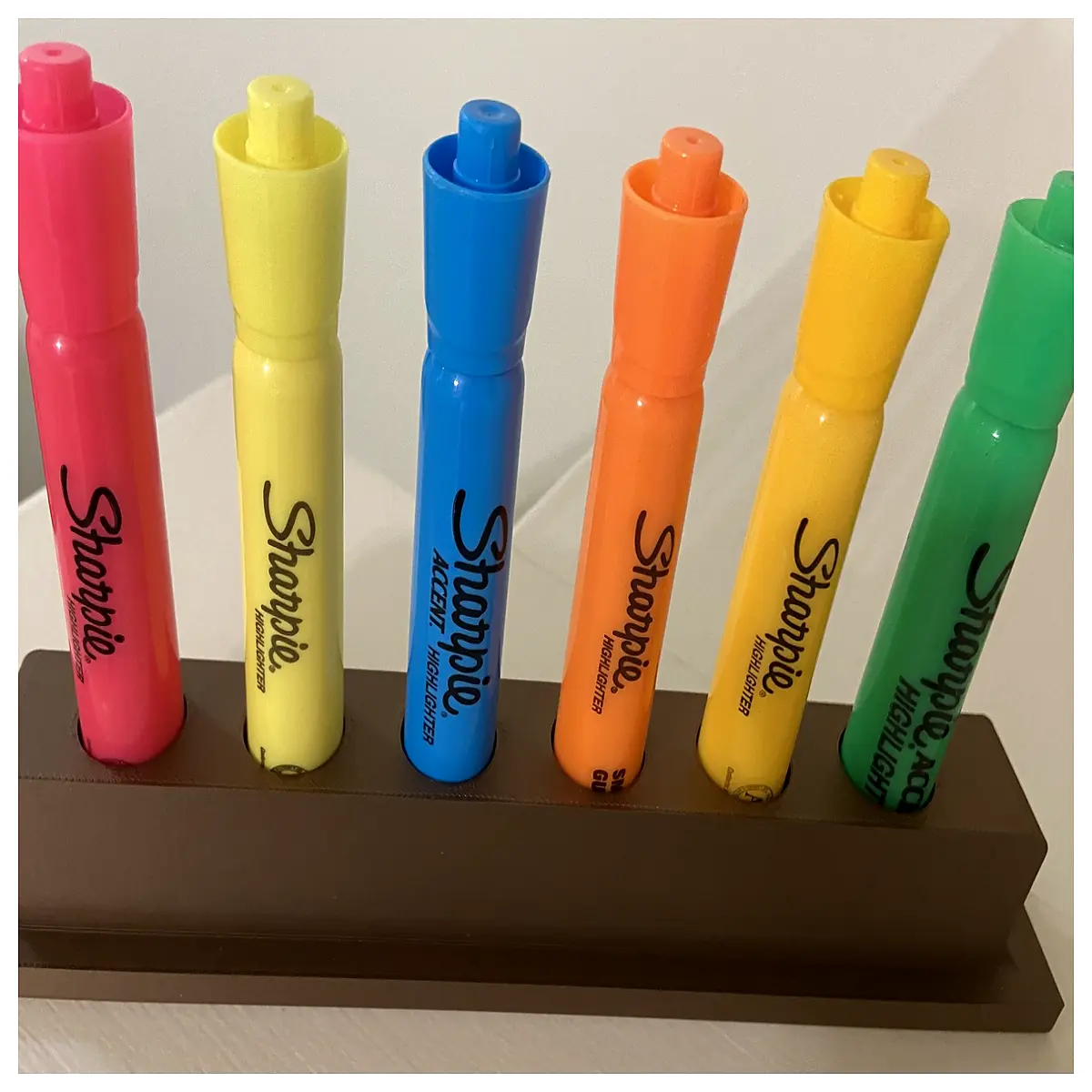 dual tip marker holder organizer for markers art supplies desktop storage