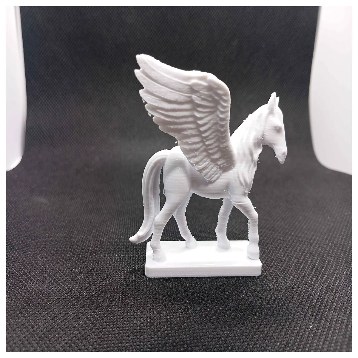 pegasus statue mythological horse figurine home decor garden ornament fantasy art piece collectible gift
