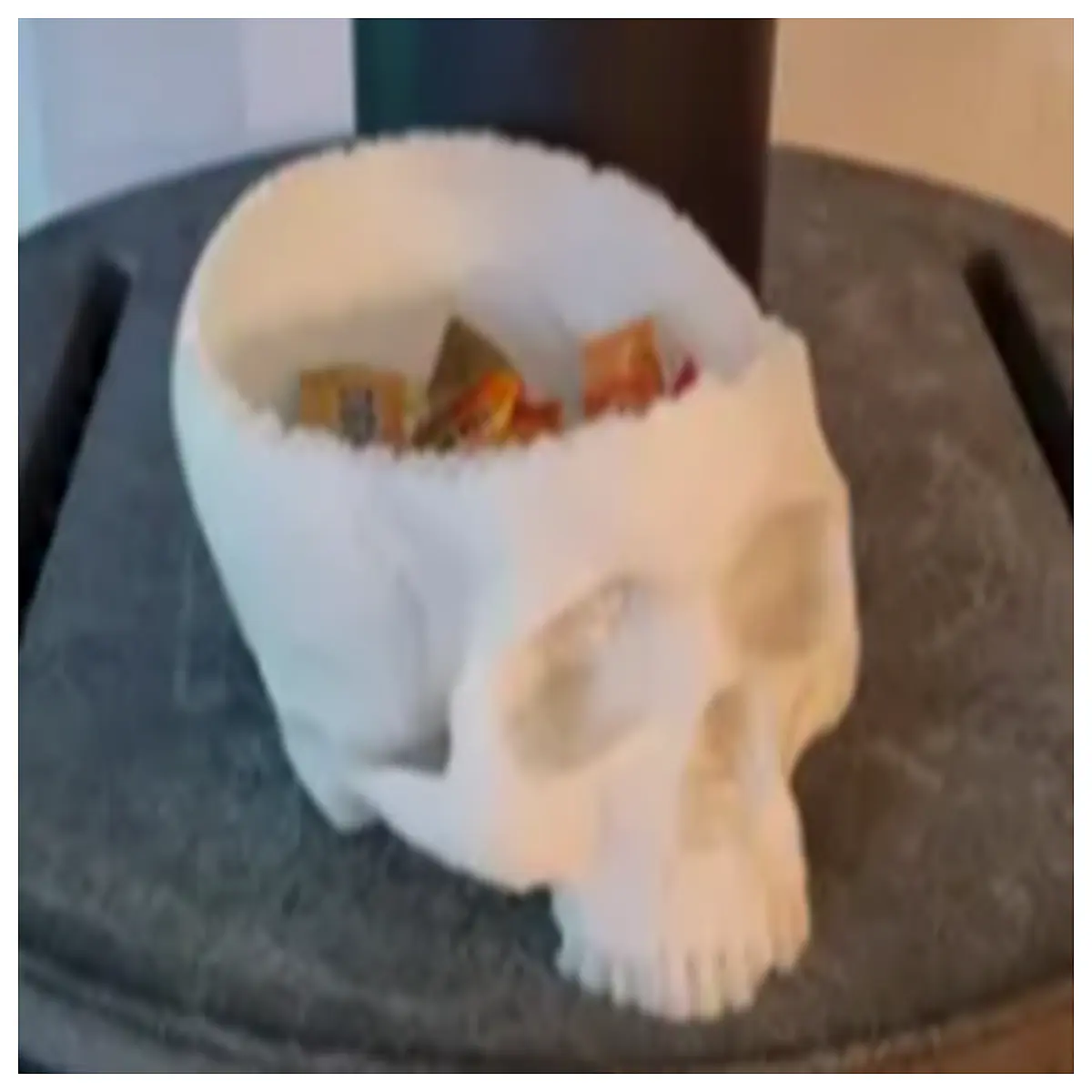 halloween skull candy bowl plastic trick or treat container spooky party favor large capacity sweet jar