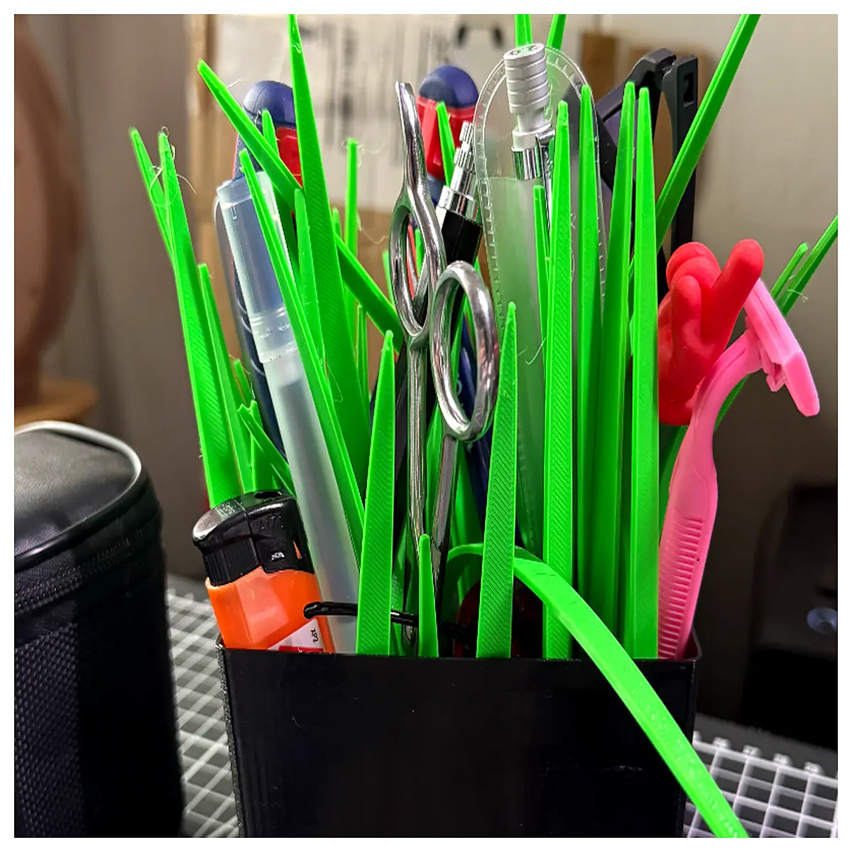 biodegradable peat pots for desk organization eco friendly plant starter trays sustainable office supplies compostable desktop storage