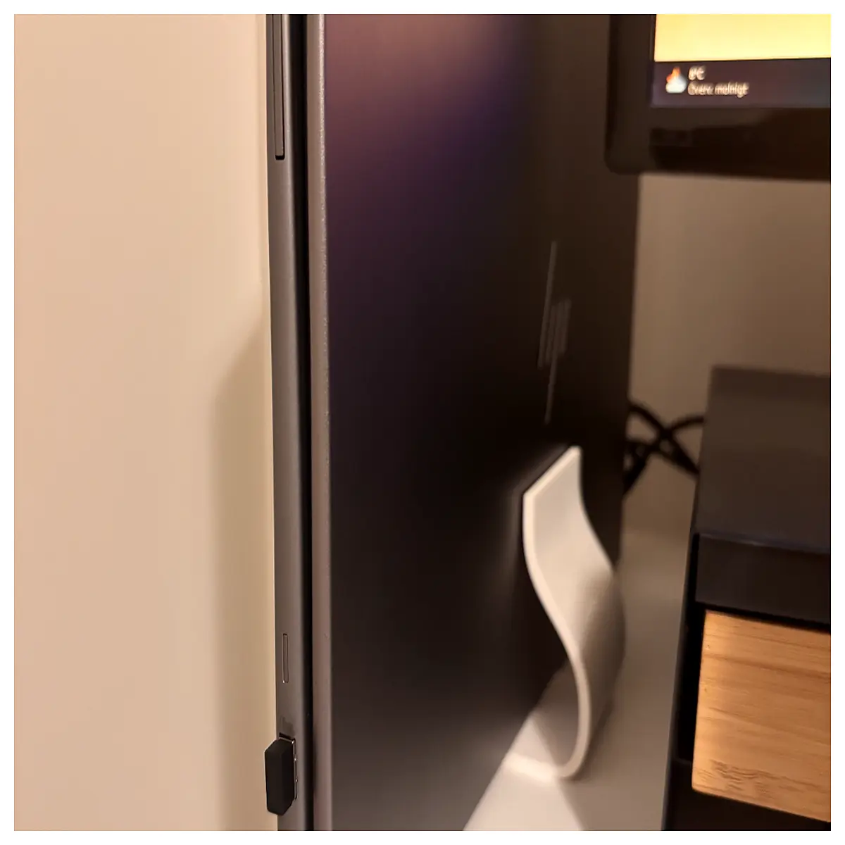 vertical laptop minimalist no support ergonomic desk riser portable aluminum cooling pad office accessories
