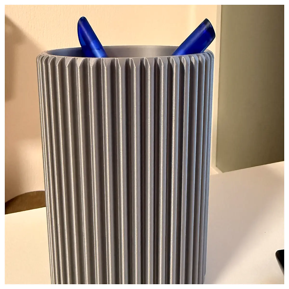 desk organizer pen holder for office supplies storage metal mesh cup for writing tools