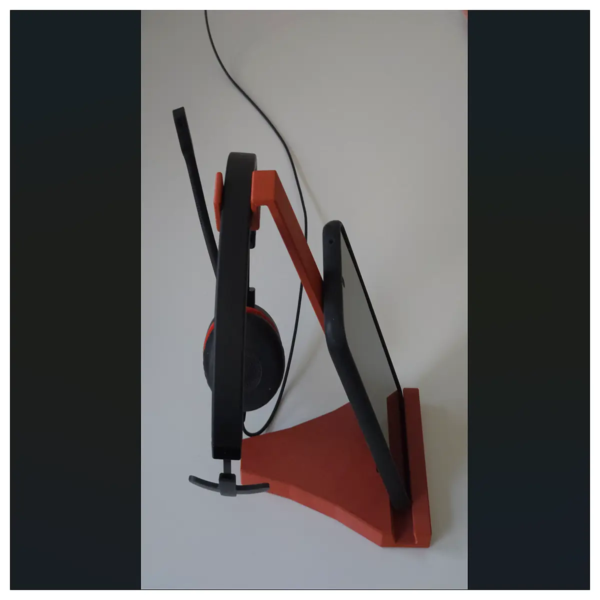 headphone holder for desk wireless earbuds dock charging station over ear headset organizer rack headphone hanger for gaming setup