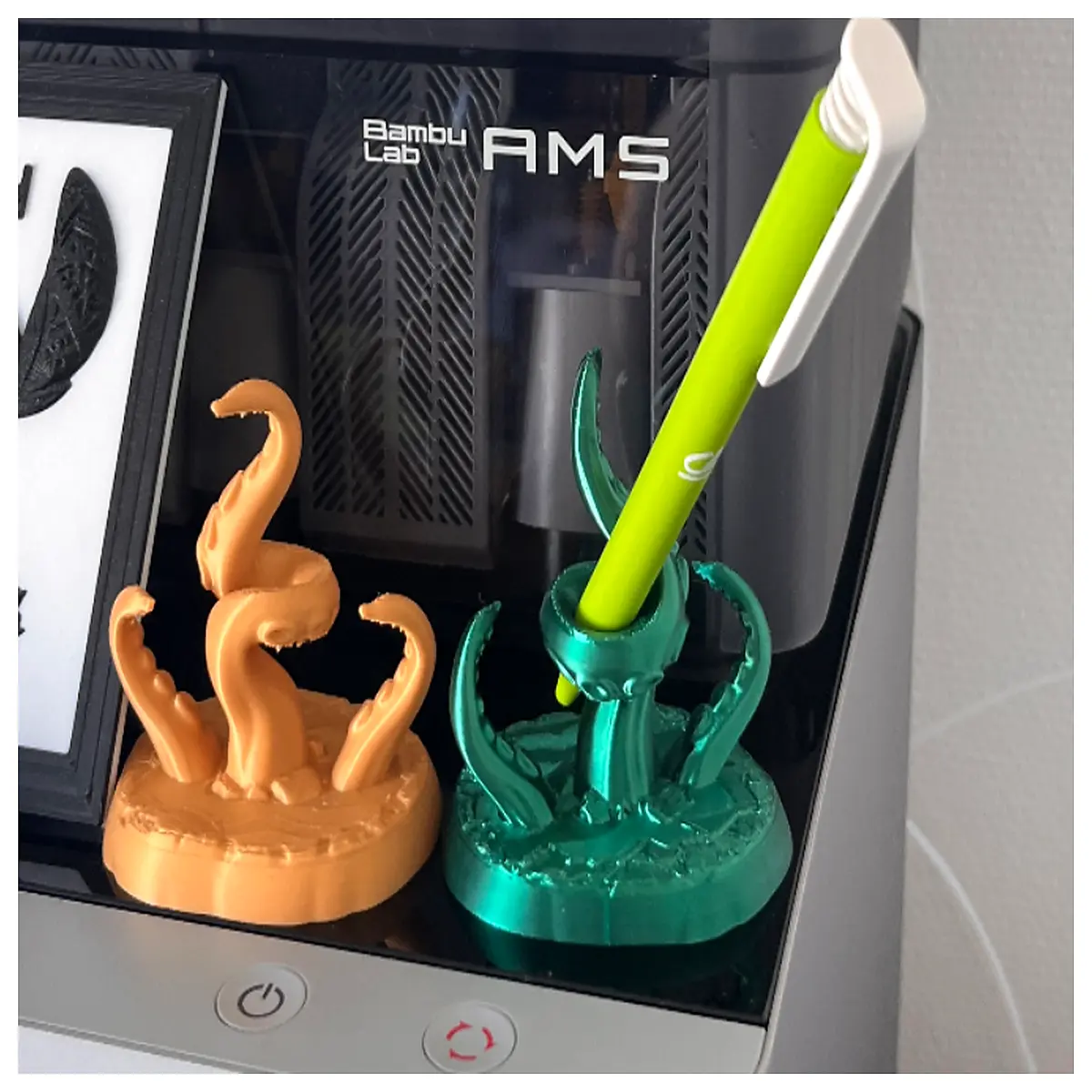 tentacle pen holder desk organizer fantasy creature stationery storage office supplies aesthetic clutter