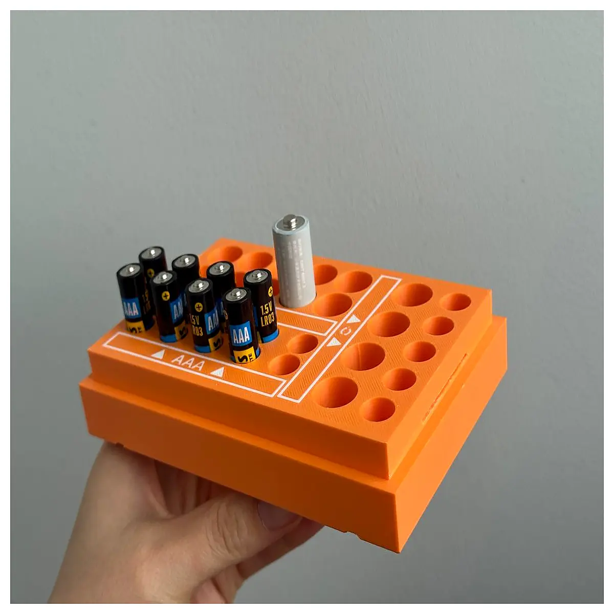 battery holder case box for aa aaa 9v d cell snap on plastic storage container organizer slot