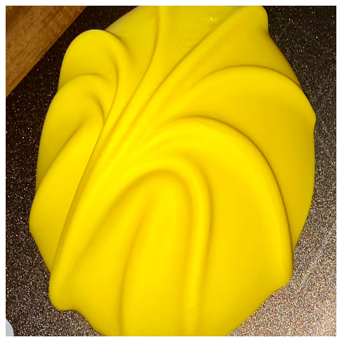 101 caramel flower bud lollipop bulk buy large sweet candy for party favors gourmet chocolate coated flower candy wholesale bulk sweets for kids and a