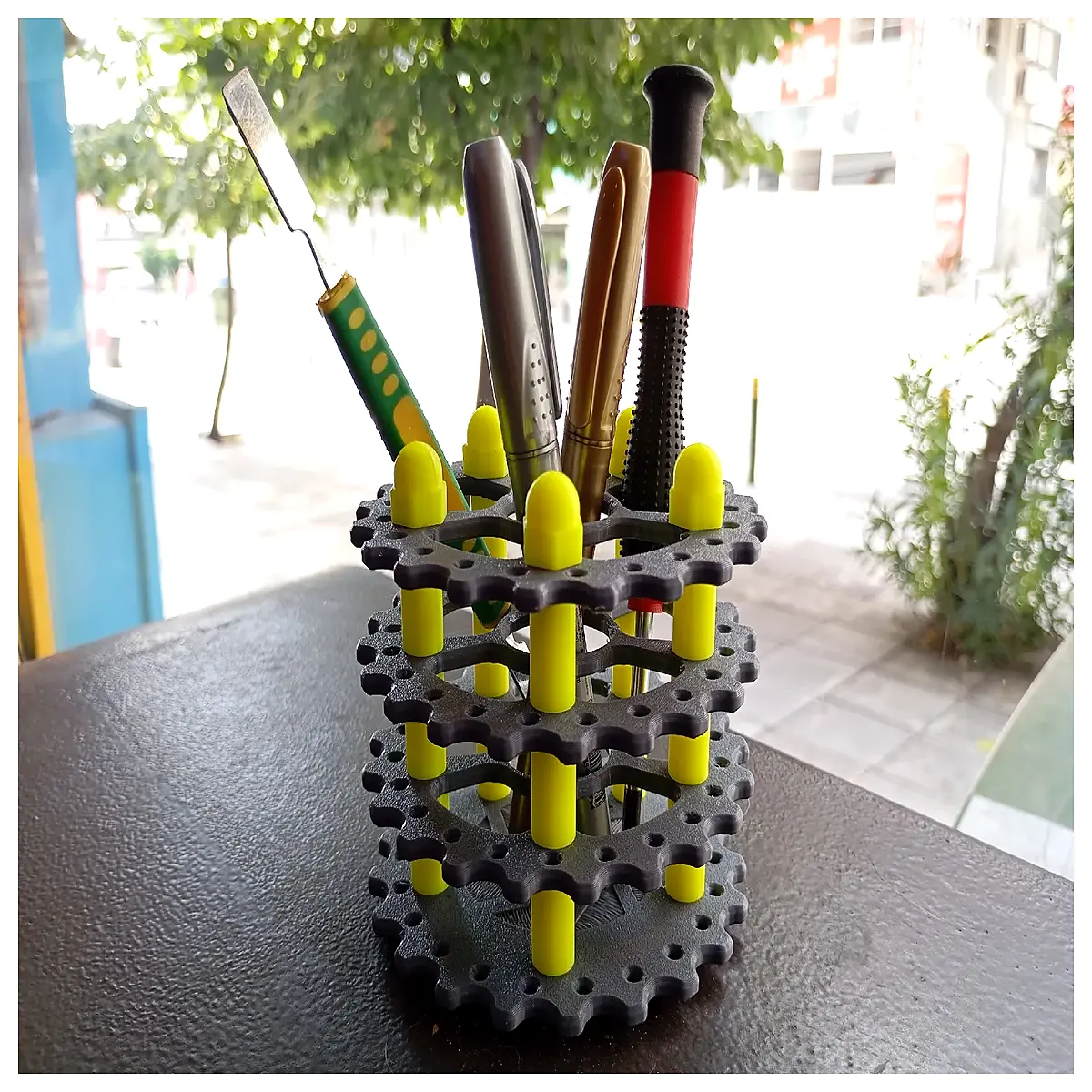retro bicycle gear desk organizer vintage bike cog pencil holder industrial style pen cup office desk accessory cycling themed stationery stora
