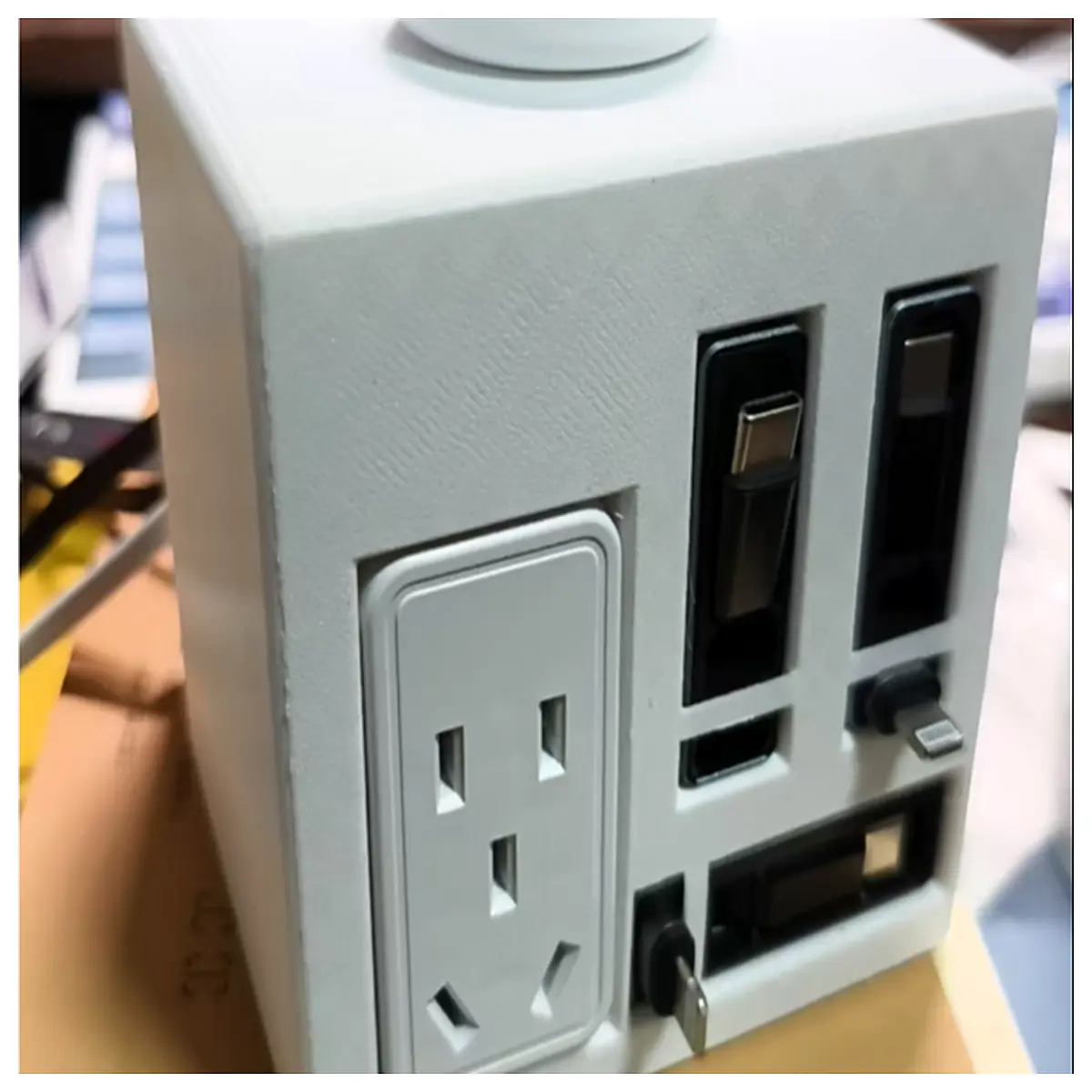 baseus 120w desktop charging station multi port usb c fast charger for laptop phone tablet power bank home office travel gadget