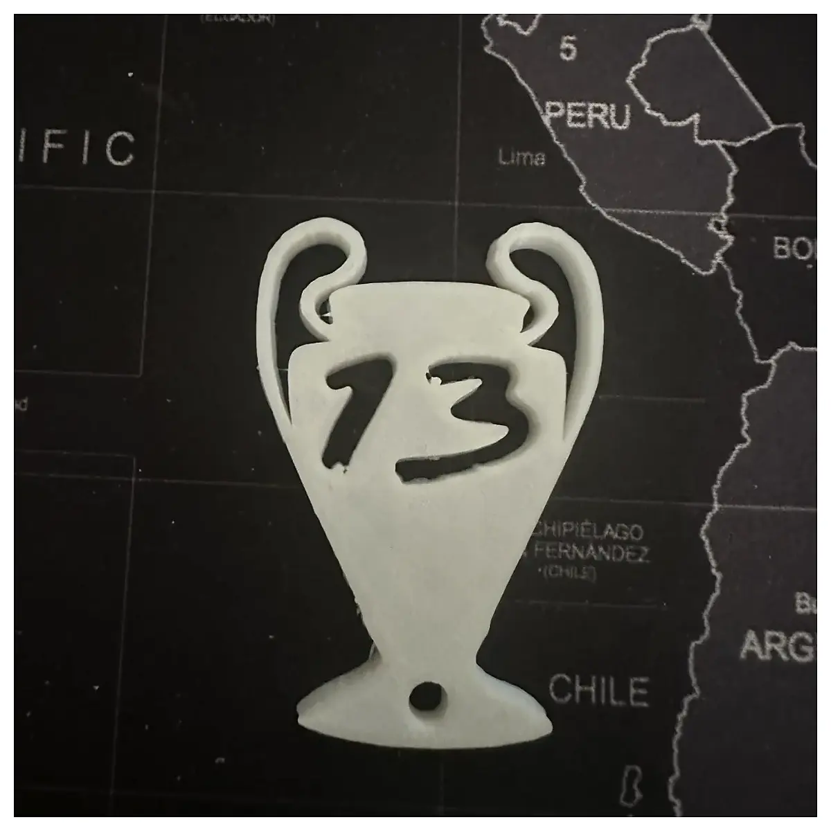 real madrid official keychain champions league winner trophy replica key ring fan gift