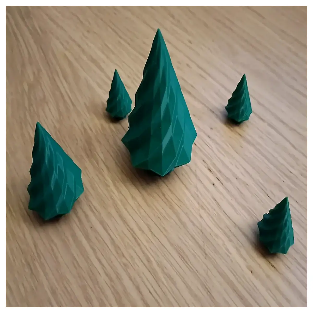 Low Poly Christmas Tree Decoration Festive Decor Home Accent Holiday Gift Tree Accessories