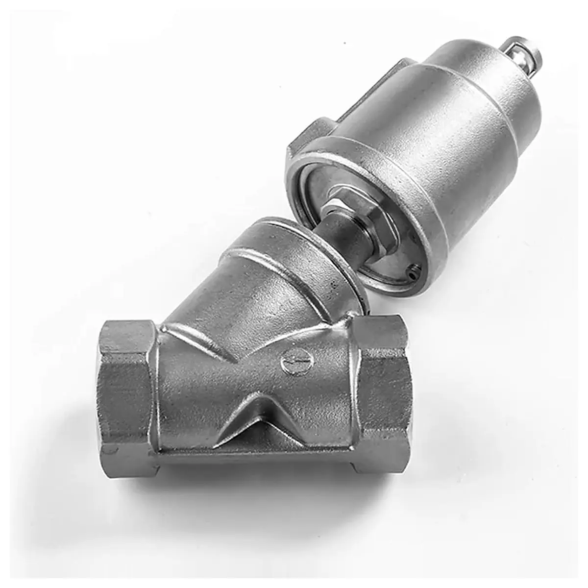 DN25 304 Stainless Steel Pneumatic Actuator Angle Seat Valve Normally Closed Steam Light Oil Pneumatic Seat Valve
