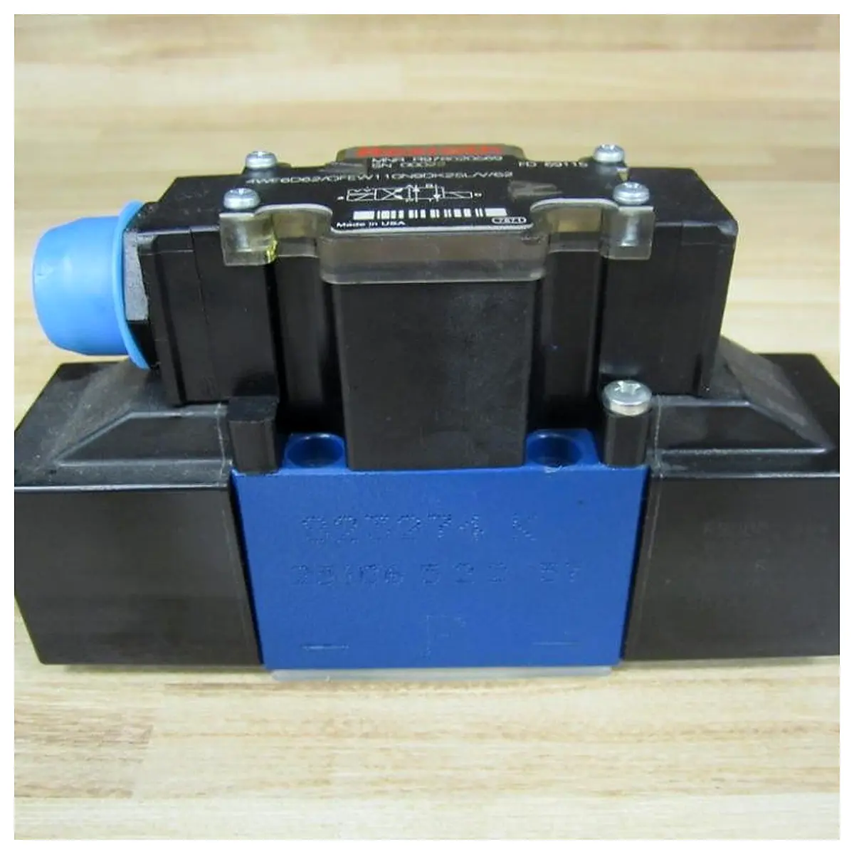 Rexroth Bosch R978020569 Valve 4WE6D62 OFEW110N9DK25L V 62