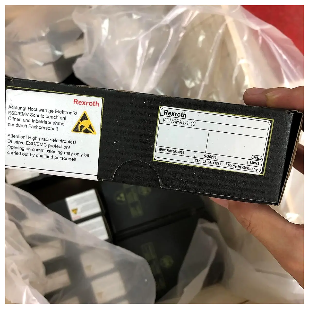 Rexroth MNR R900033823 VT VSPA1 1 1X VT VSPA1 1 12 Proportional amplifier Made in Germany Special for proportional valve