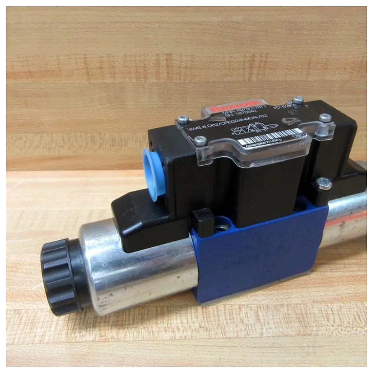 Rexroth Bosch R978017871 Valve 4WE 6 D62 OFEG24N9D K25L 62